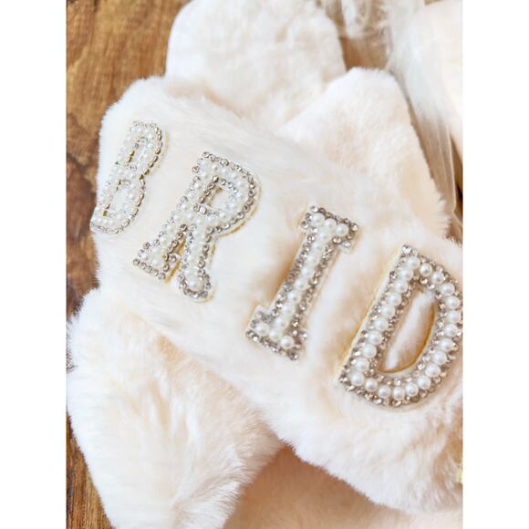 Bridal Bridesmaid Pearl Fuzzy Slipper Set 8.5 - Picture 7 of 15